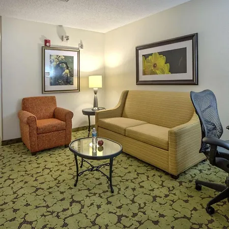 Hilton Garden Inn Huntsville/Space Center Exterior photo